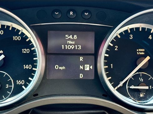 Used 2012 Mercedes-Benz R 350 4MATIC image 12