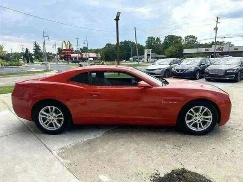 Used 2013 Chevrolet Camaro LT image 6