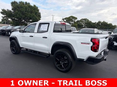 Certified 2025 Chevrolet Colorado Trail Boss AWD/4WD image 4