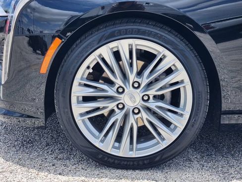 Used 2026 Cadillac CT4 Premium Luxury RWD image 10