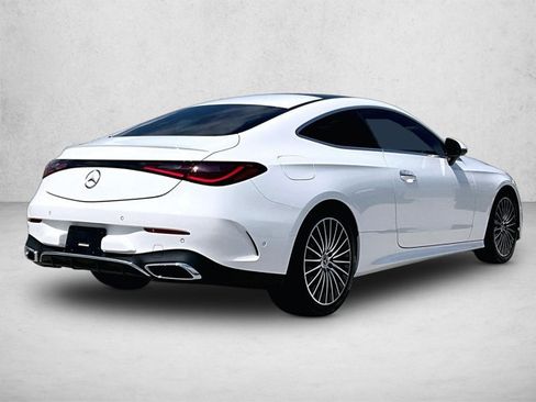 Used 2024 Mercedes-Benz CLE 300 4MATIC Coupe image 2