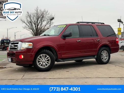 Used 2013 Ford Expedition XLT image 1