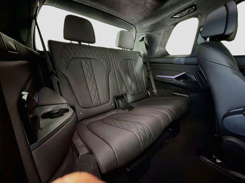 Certified 2024 BMW X7 M60i AWD/4WD image 29