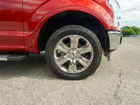 Used 2018 Ford F150 Lariat w/ Equipment Group 502A Luxury AWD/4WD image 14