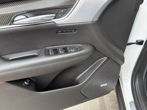 Used 2020 Cadillac XT6 Sport AWD/4WD image 27