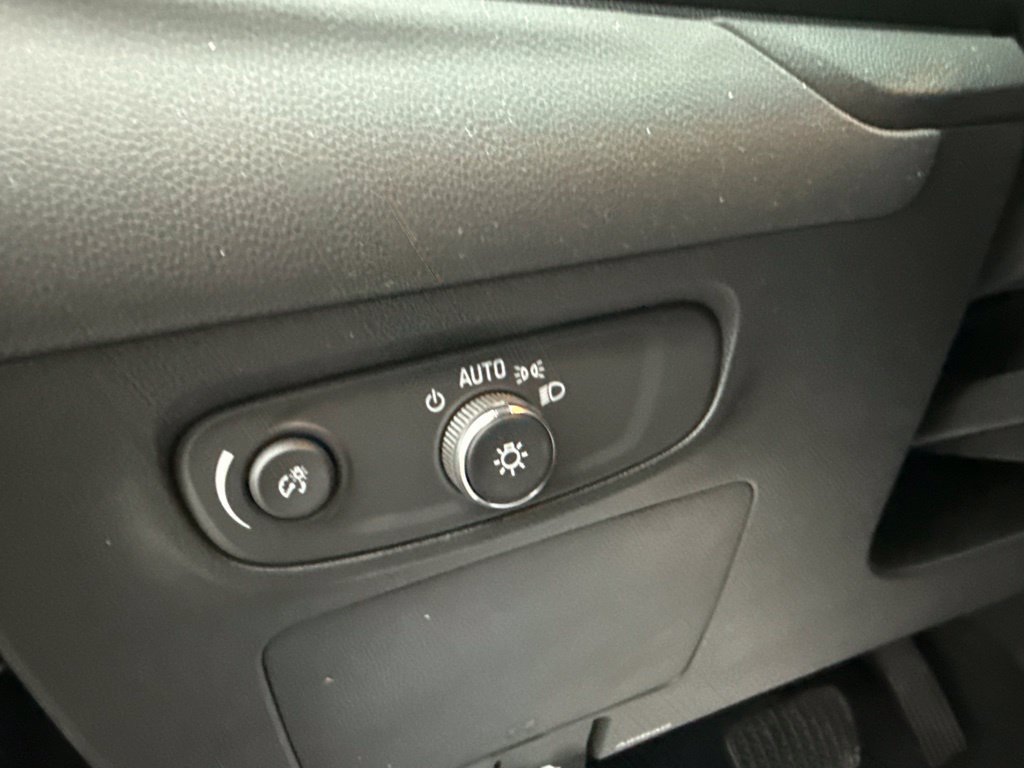 Used 2024 Buick Encore GX Preferred AWD/4WD image 20