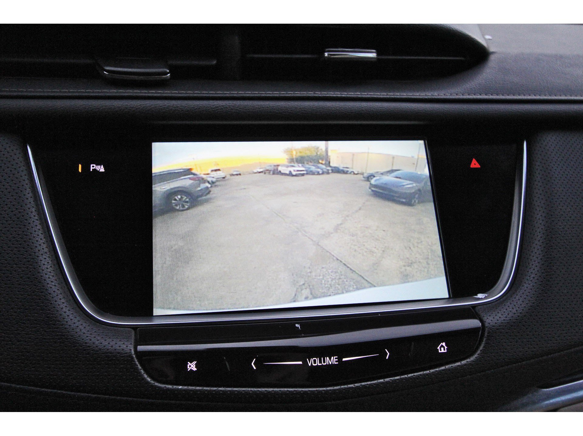 Used 2018 Cadillac XT5 FWD image 28