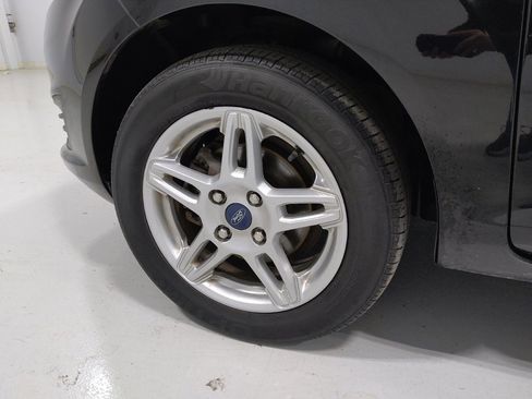 Used 2019 Ford Fiesta SE image 31