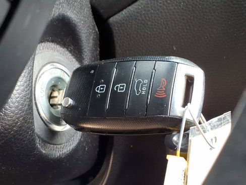 Used 2017 Kia Soul FWD image 16
