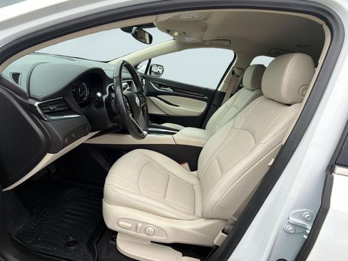 Used 2023 Buick Enclave Essence FWD image 5