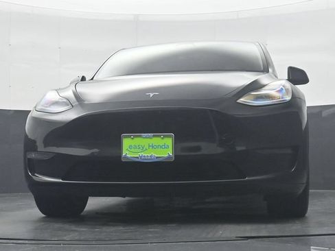 Used 2021 Tesla Model Y Long Range AWD/4WD image 26