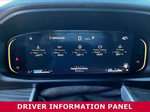 Used 2024 Jeep Wagoneer L Series II w/ Flexible Seating Group AWD/4WD image 13