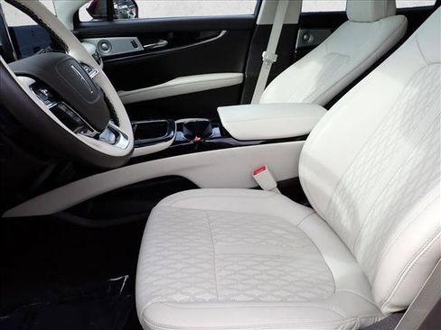 Used 2023 Lincoln Nautilus Black Label w/ Class II Trailer Tow Package image 14