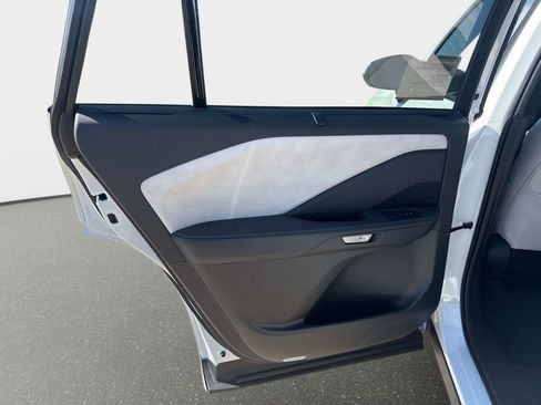 New 2026 Lexus TX 350 AWD image 9