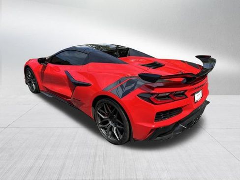 Used 2024 Chevrolet Corvette Z06 w/ Z07 Performance Package RWD image 17