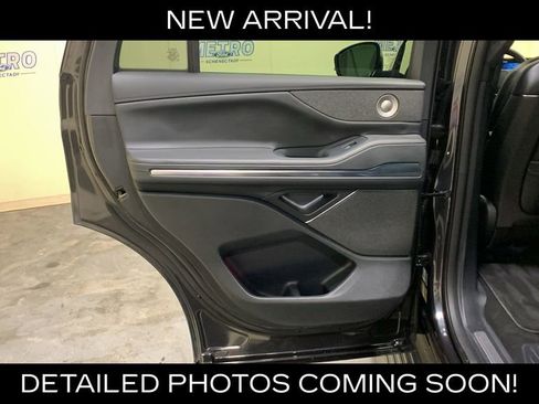 Used 2025 Lincoln Navigator Reserve w/ Jet Appearance Package AWD/4WD image 25