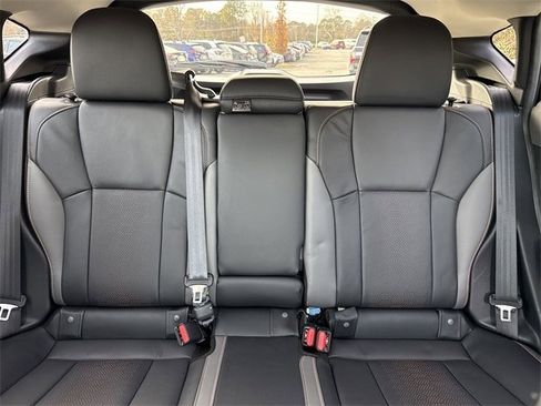 Used 2025 Subaru Crosstrek 2.5i Limited w/ Popular Package #3A image 36