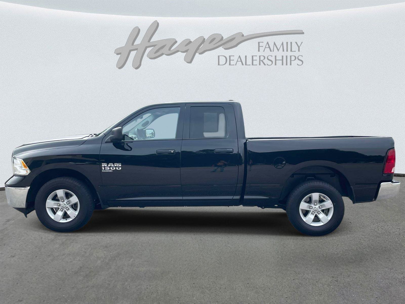 Used 2024 RAM 1500 Classic SLT AWD/4WD image 6