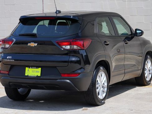 Used 2026 Chevrolet TrailBlazer LS FWD image 47