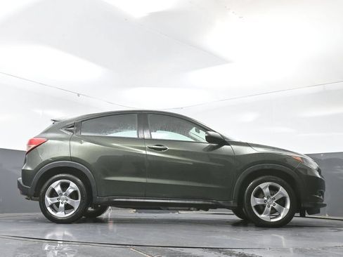 Used 2018 Honda HR-V LX image 24