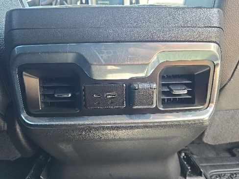 Used 2022 GMC Sierra 1500 Denali w/ Denali Premium Package AWD/4WD image 28