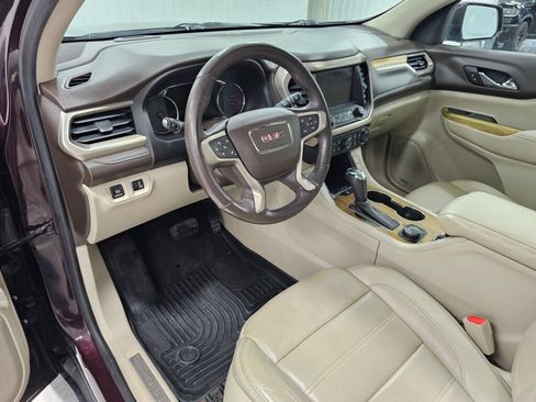 Used 2017 GMC Acadia Denali w/ Technology Package AWD/4WD image 32