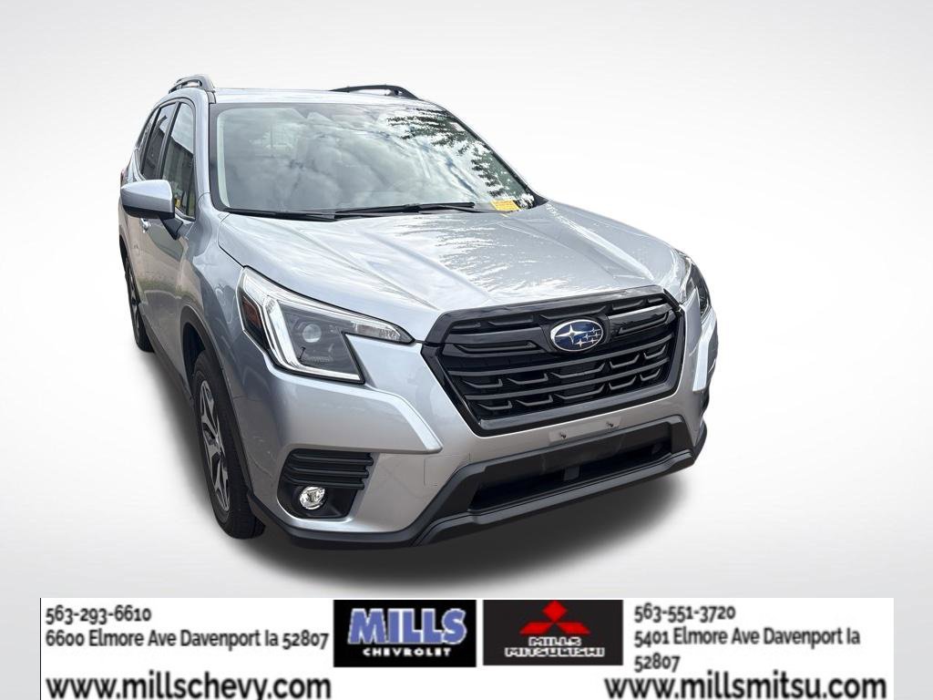 Used 2024 Subaru Forester Premium AWD/4WD image 2