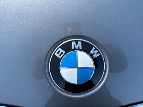 New 2025 BMW 330i Sedan w/ Premium Package image 18