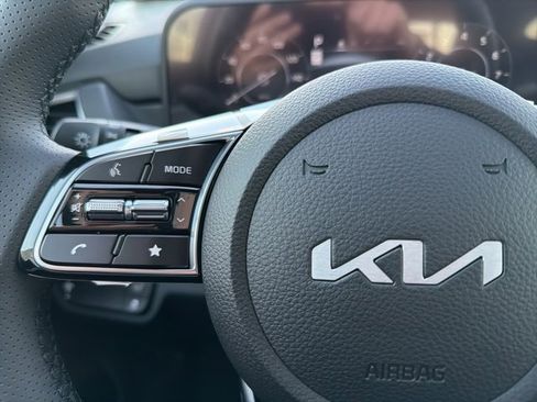 New 2026 Kia Seltos SX w/ SX Sunroof Package image 19