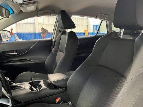 Used 2021 Toyota Venza LE w/ Carpet Mat Package (TMS) AWD/4WD image 23