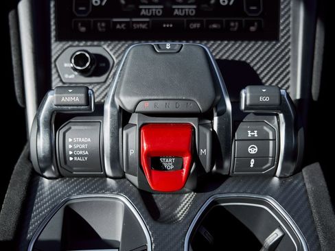 Used 2024 Lamborghini Urus Performante image 81