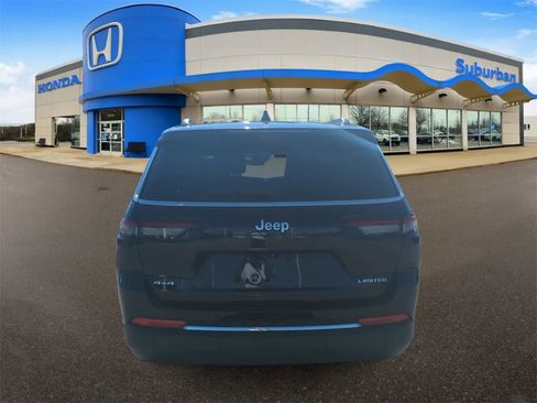 Used 2024 Jeep Grand Cherokee L Limited w/ Luxury Tech Group II image 7