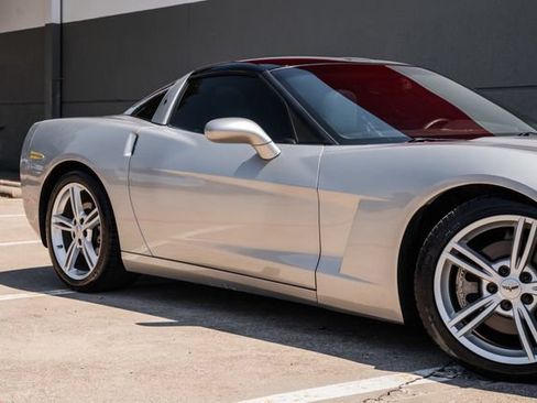 Used 2008 Chevrolet Corvette Coupe w/ Preferred Equipment Group RWD image 47