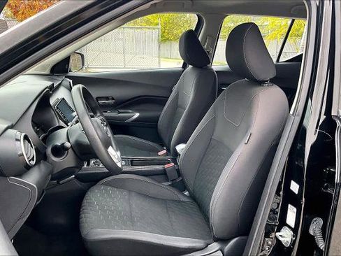 Certified 2021 Nissan Kicks SV image 7