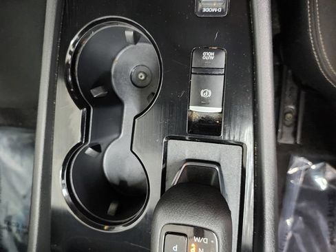 Used 2024 Nissan Rogue S FWD image 20