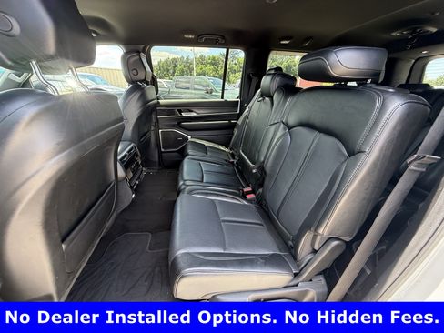 Used 2024 Jeep Wagoneer L Series II w/ Flexible Seating Group AWD/4WD image 26