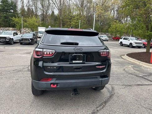 Used 2018 Jeep Compass Trailhawk w/ Leather Interior Group AWD/4WD image 4