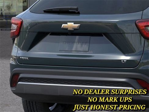 New 2026 Chevrolet Trax LT image 14