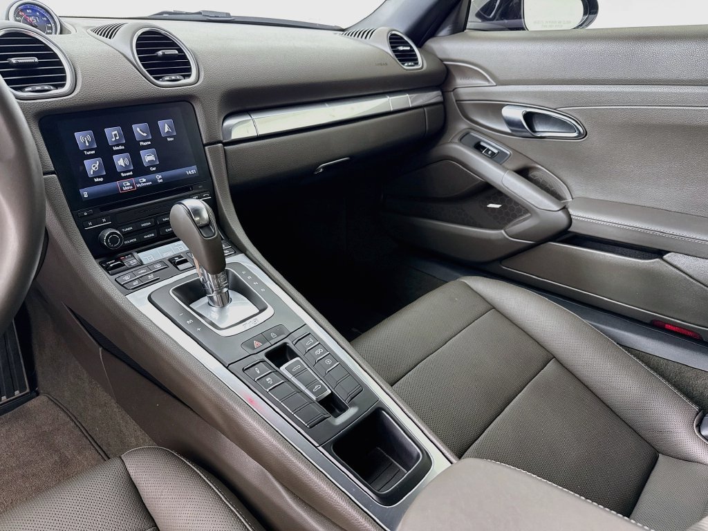 Certified 2022 Porsche 718 Boxster S RWD image 23