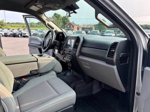 Used 2020 Ford F250 XL w/ STX Appearance Package AWD/4WD image 19