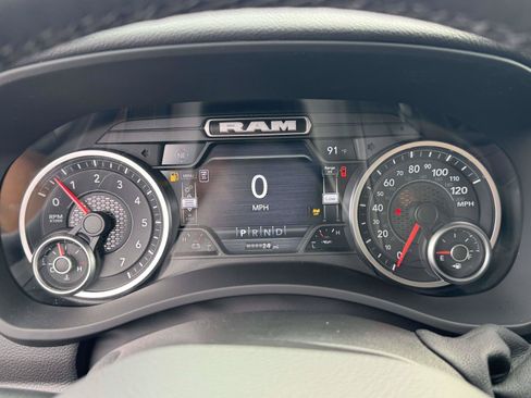New 2026 RAM 2500 Big Horn AWD/4WD image 16