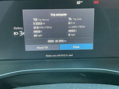 Certified 2023 Volvo XC40 Recharge Ultimate image 32