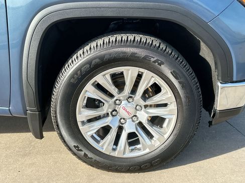Used 2024 GMC Sierra 1500 SLT image 10