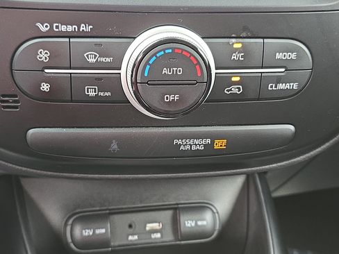 Used 2019 Kia Soul + FWD image 22