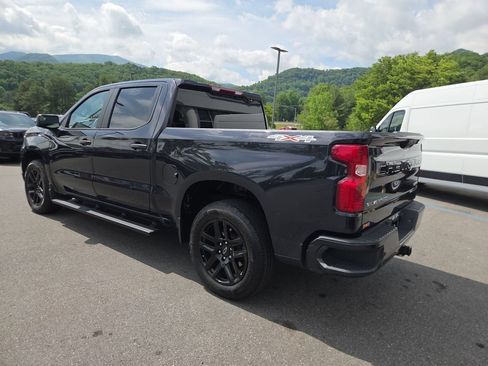 Used 2022 Chevrolet Silverado 1500 Custom AWD/4WD image 6