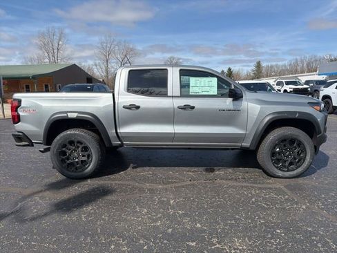 New 2026 Chevrolet Colorado Trail Boss AWD/4WD image 2