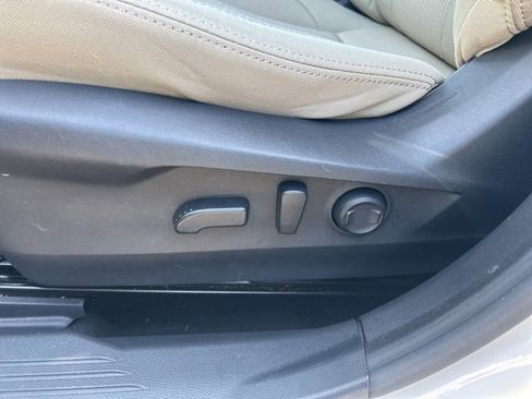 Used 2020 Subaru Legacy Premium image 7