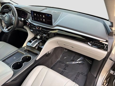 Used 2025 Acura MDX SH-AWD w/ Technology Package image 14