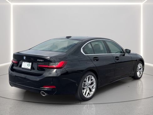 Used 2025 BMW 330i Sedan RWD image 5