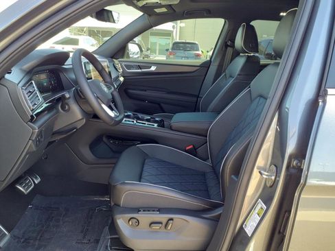 New 2025 Volkswagen Atlas Cross Sport SEL Premium R-Line image 10